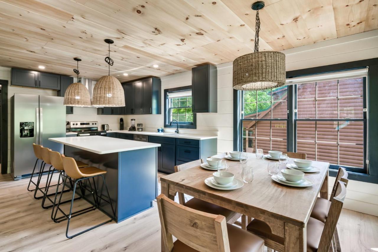 Whispering Pines Villa Сивиървил Екстериор снимка