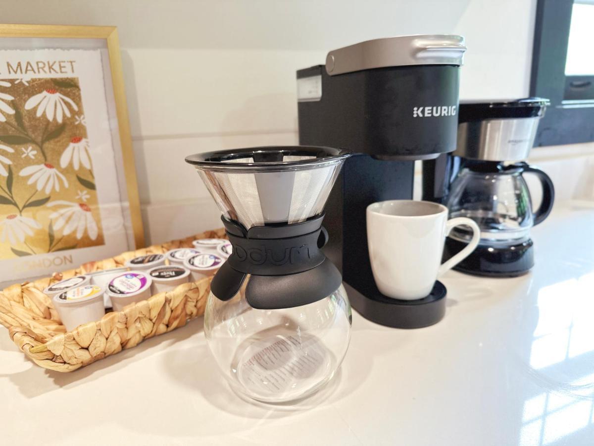 Whispering Pines Villa Сивиървил Екстериор снимка