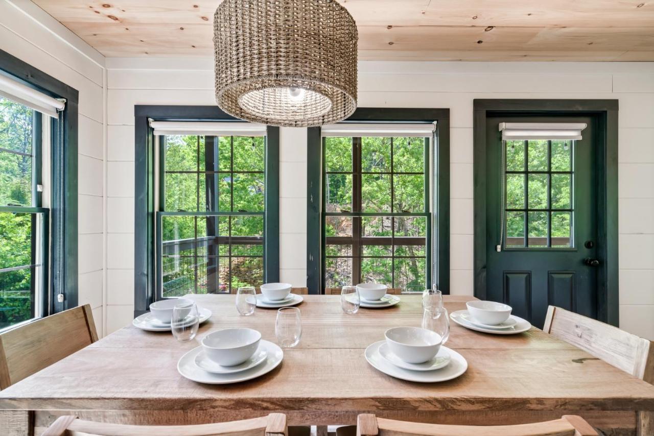 Whispering Pines Villa Сивиървил Екстериор снимка