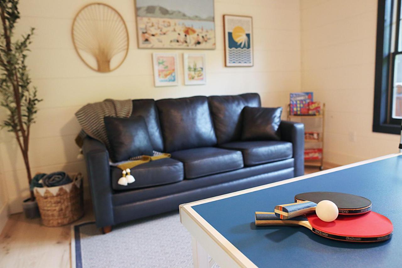 Whispering Pines Villa Сивиървил Екстериор снимка