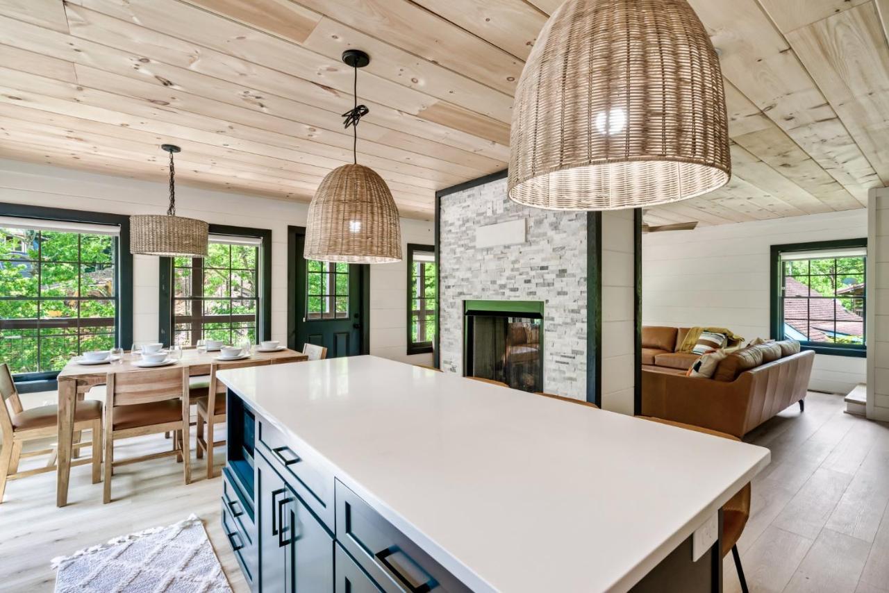 Whispering Pines Villa Сивиървил Екстериор снимка
