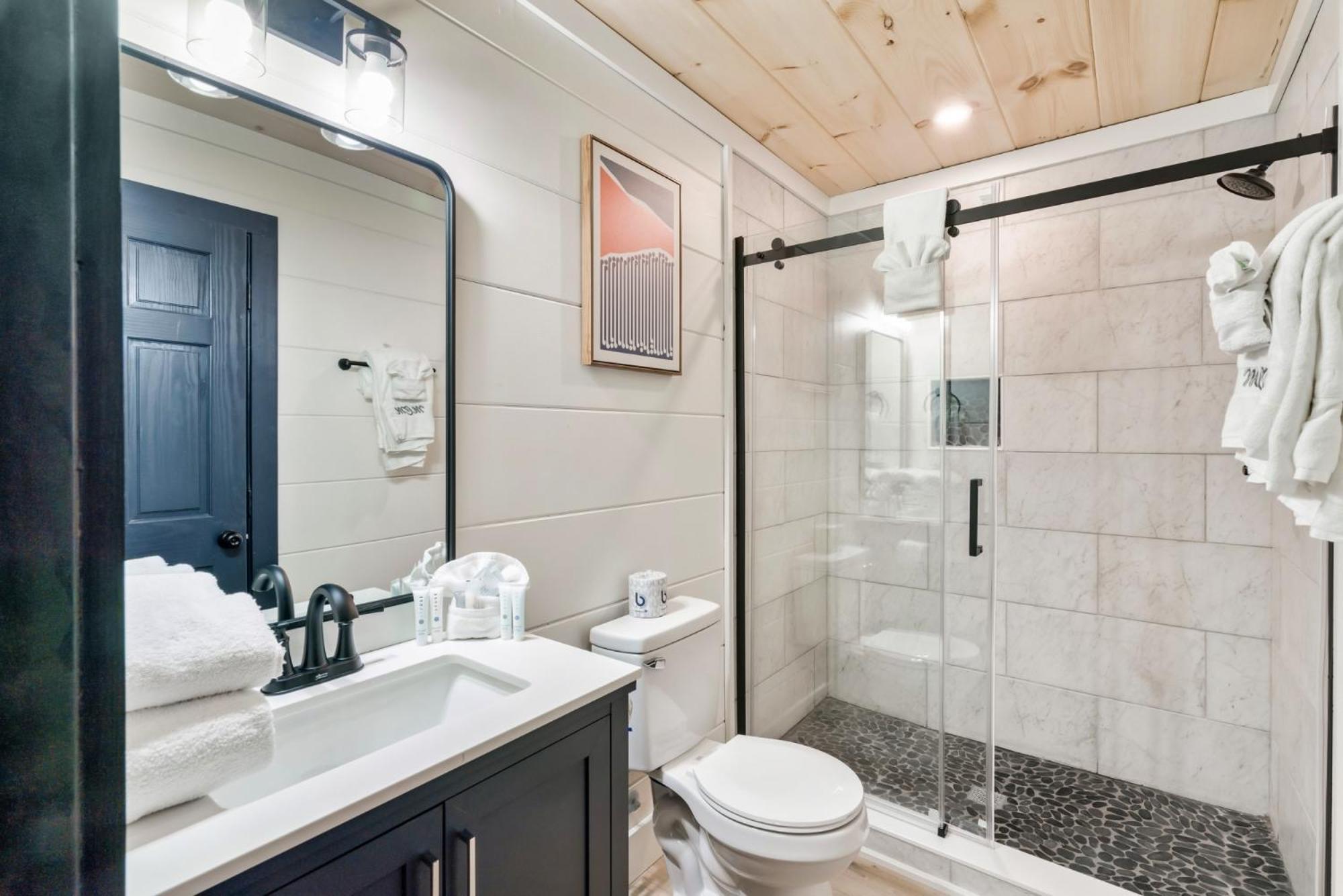 Whispering Pines Villa Сивиървил Екстериор снимка